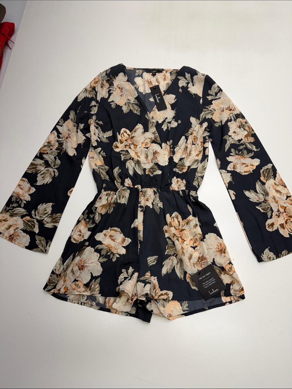 LULUS Women’s Small Black Tan Floral Romper